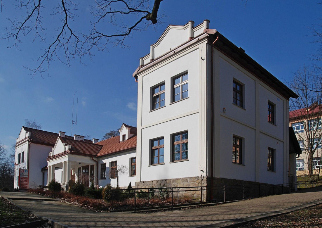 Ta wieś w Małopolsce miała kiedyś dwie nazwy. Znajdowała się w niej największa stadnina koni