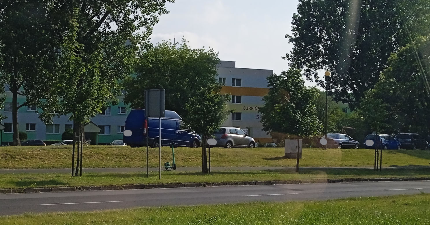 Hulajnogi zostawione byle gdzie w Koninie