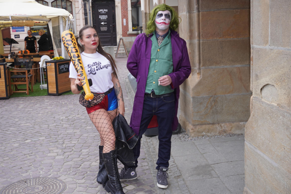 Rzeszowskie Juwenalia rozpoczęte. Barwny korowód przeszedł przez miasto 
