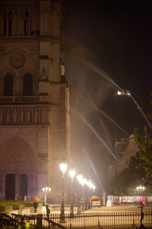 pożar katedry Notre-Dame w Paryżu (15.04.2019)