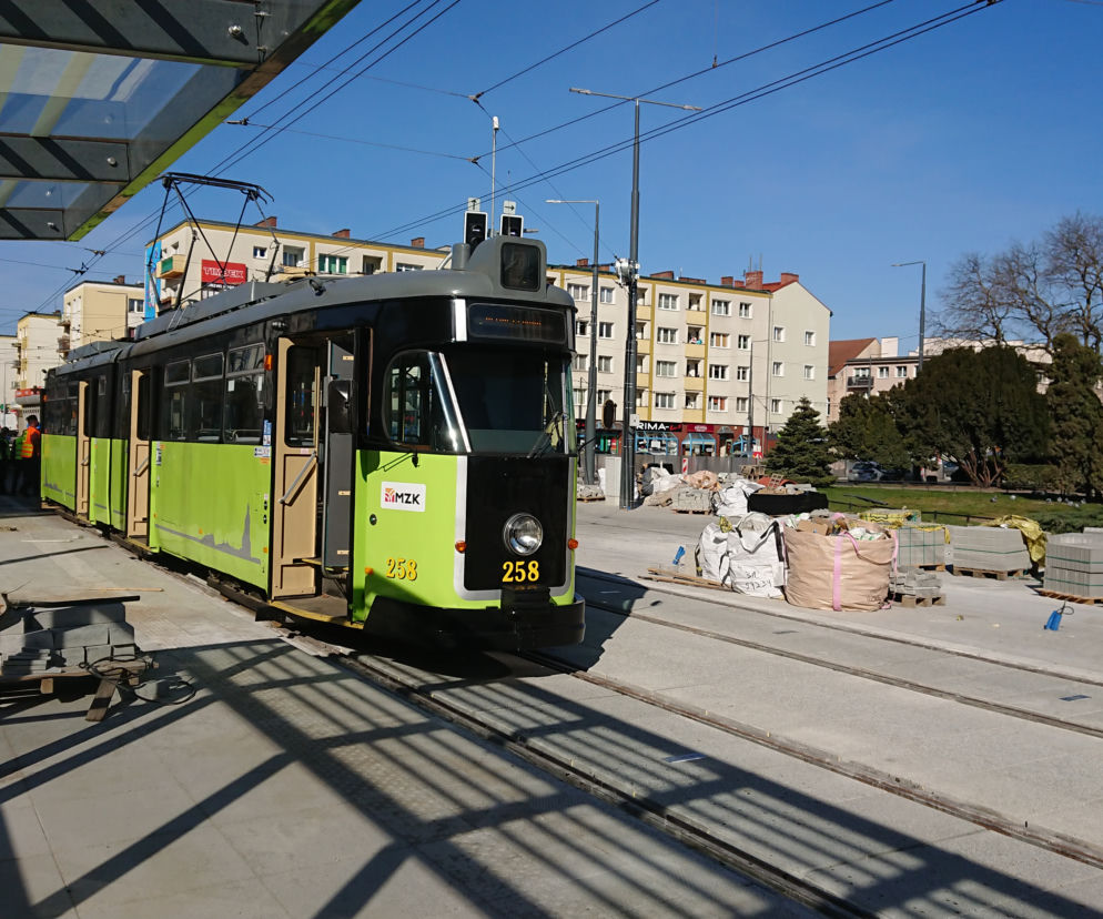 Po trzech latach nieobecności tramwaje wracają na tory