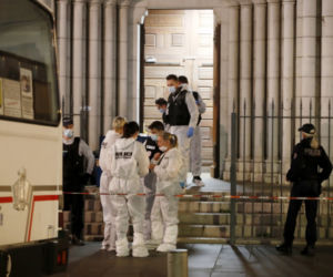 Obcinał głowy nad wodą święconą z Koranem w ręku. Powiedzcie moim dzieciom, że je kocham - ostatnie słowa ofiary terrorysty