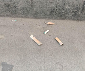 Bród i smród w tunelu pod torami w Siedlcach