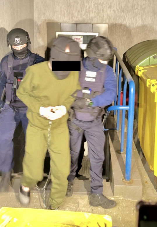 19-latek dokonał ataku w szkole w Ostrołęce. Usłyszał zarzuty