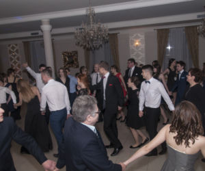 Studniówka 27 LO! Maturzyści na wielkim balu