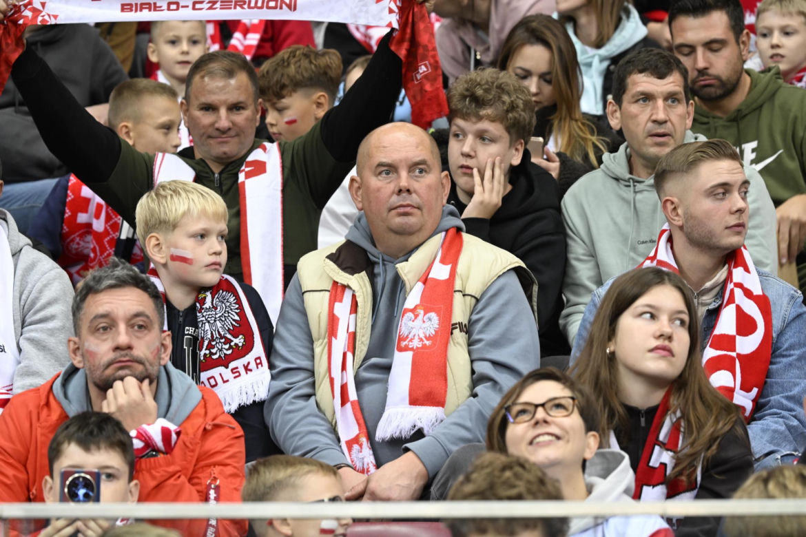 Kibice na meczu Polska - Rumunia. Znajdź się na zdjęciach z Narodowego!