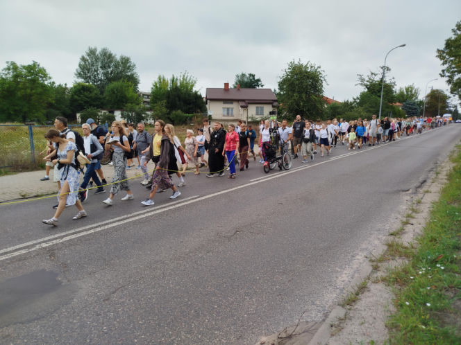 Siedleccy pielgrzymi są już w drodze na Jasną Górę. 46. pielgrzymka piesza z Siedlec do Częstochowy wyruszyła 2 sierpnia