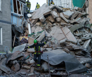 Zmasowany rosyjski atak na Kijów; zginęła jedna osoba, 16 zostało rannych