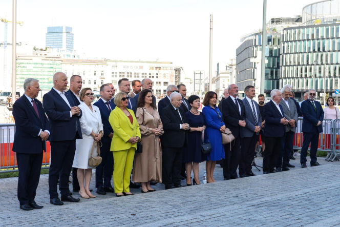 Jarosław Kaczyński na miesięcznicy smoleńskiej