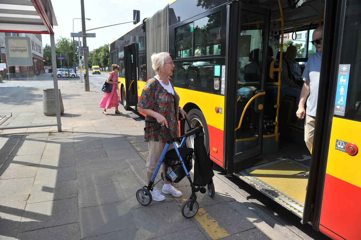 Metro wycięło autobusy z Jelonek. Mieszkańcy wściekli na decyzje ZTM