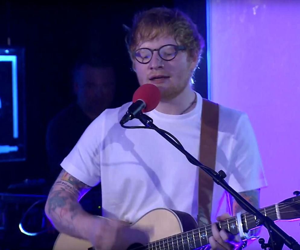 Ed Sheeran śpiewa hit Little Mix [VIDEO]