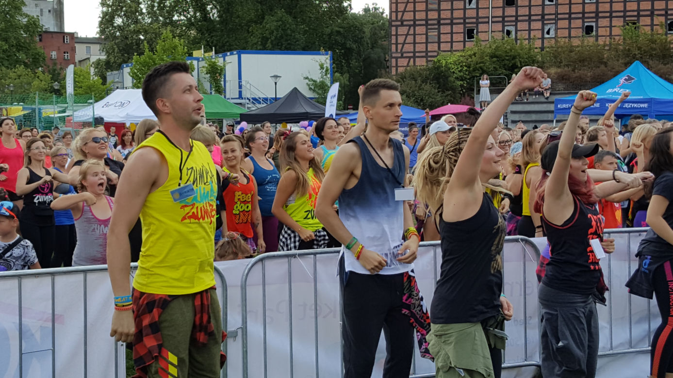 Na Wyspie Młyńskiej odbyła się 3 edycja akcji Lato Zumba Fitness. To był piękny maraton zumby!