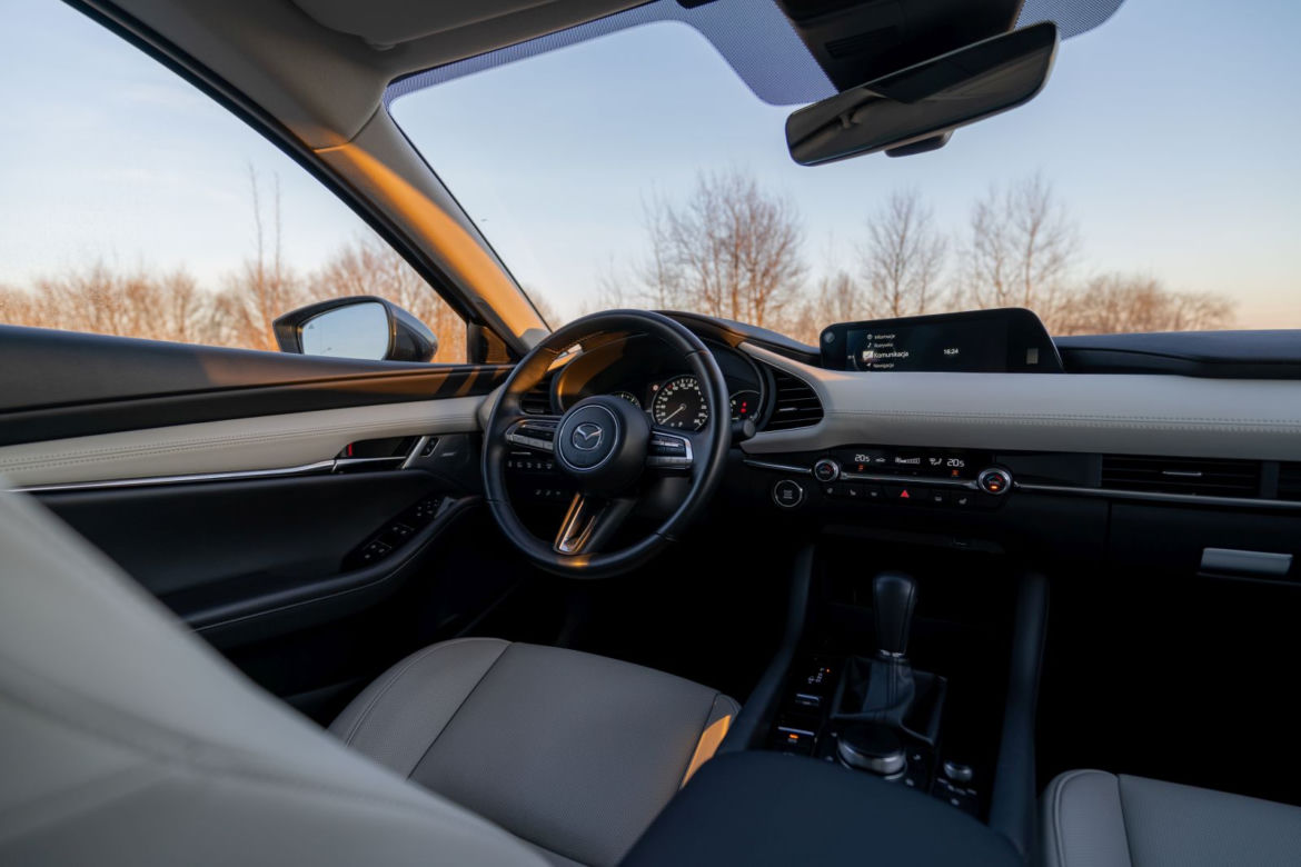 Mazda 3 Sedan Enso e-Skyactiv X