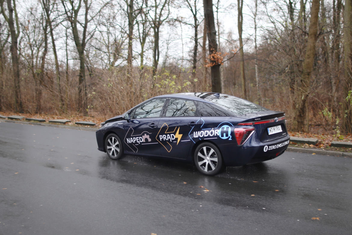 Toyota Mirai zarejestrowana w Polsce