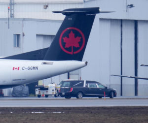 Stewardesa przeżyła katastrofę lotniczą. Ujawniono jej obrażenia