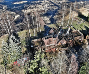 Drewniany dworek w Leżachowie spłonął doszczętnie (GALERIA)