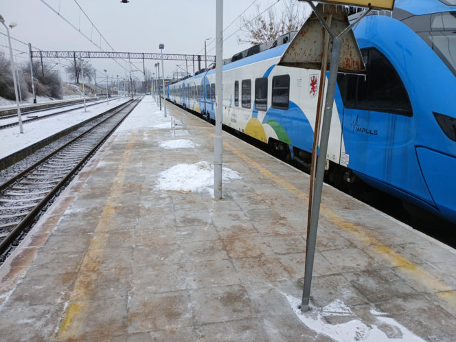 Sparaliżowany ruch pociągów na stacji w Kostrzynie