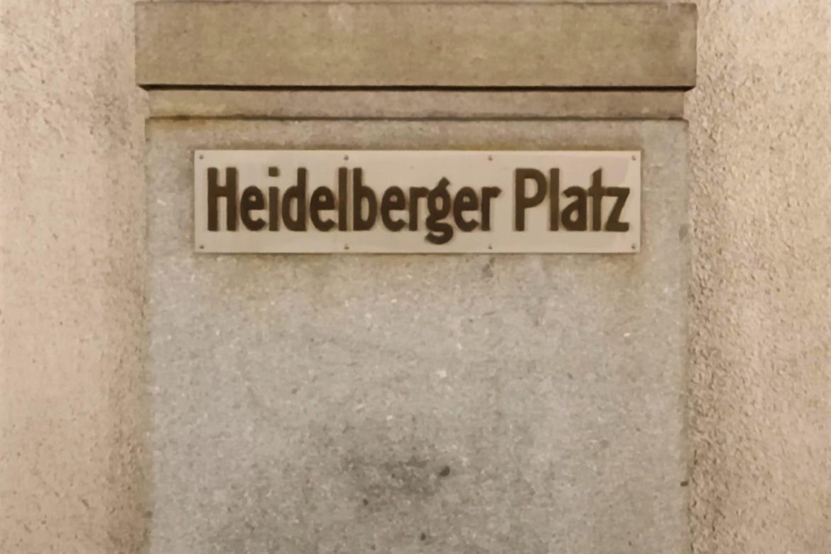 Stacja U-Bahn Heidelberger Platz w Berlinie