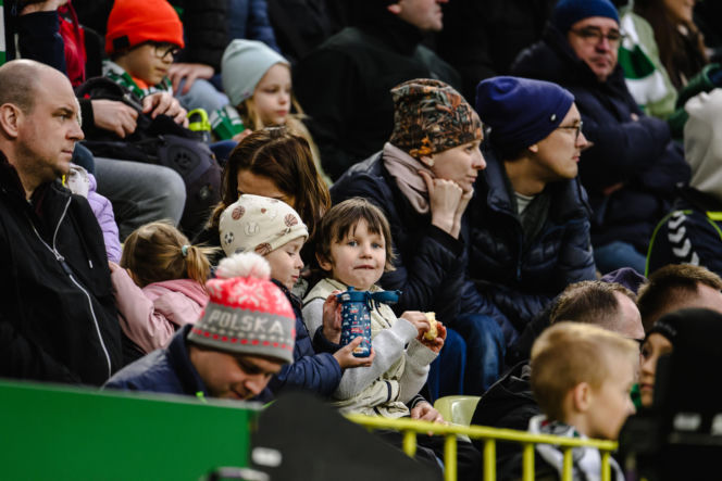 Lechia Gdańsk - Raków Częstochowa; Zdjęcia kibiców z meczu 30. kolejki PKO BP Ekstraklasy