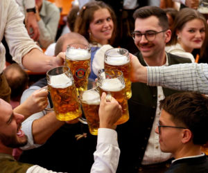 Oktoberfest ledwo się zaczął, a już pierwszy przypadek „bierleiche”. 19‑latek padł po alkoholu