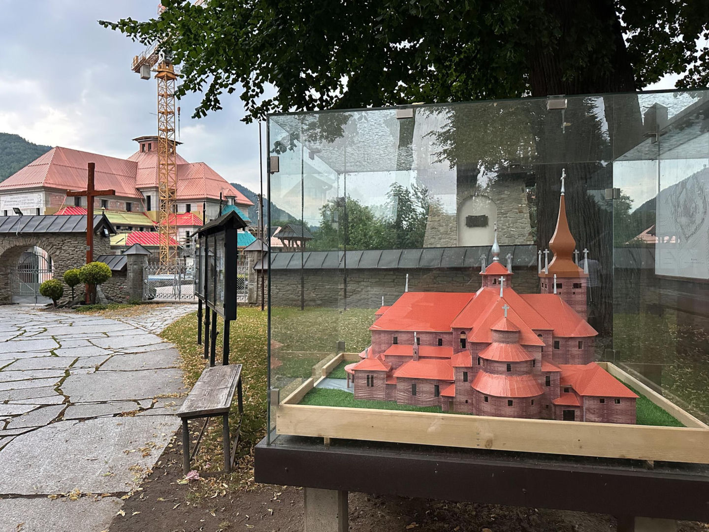 Budowa nowego kościoła w Ochotnicy Dolnej