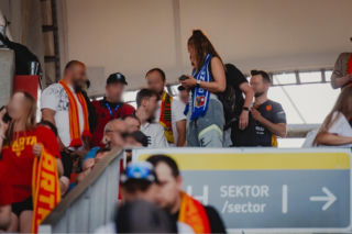 Nietypowy apel Unii Leszno. Klub szuka kibicki z meczu we Wrocławiu 