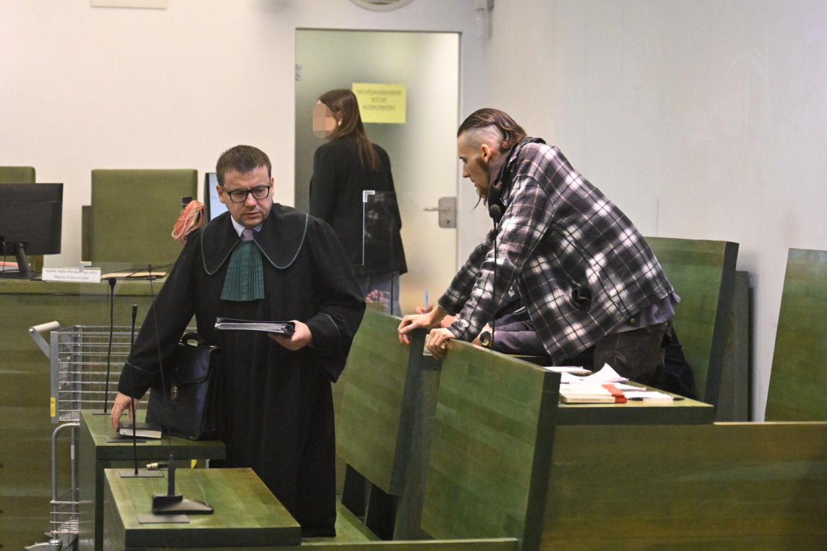 Skazany za zabójstwo matki znów walczy o wolność. Jeden z jego wniosków ma 72 strony