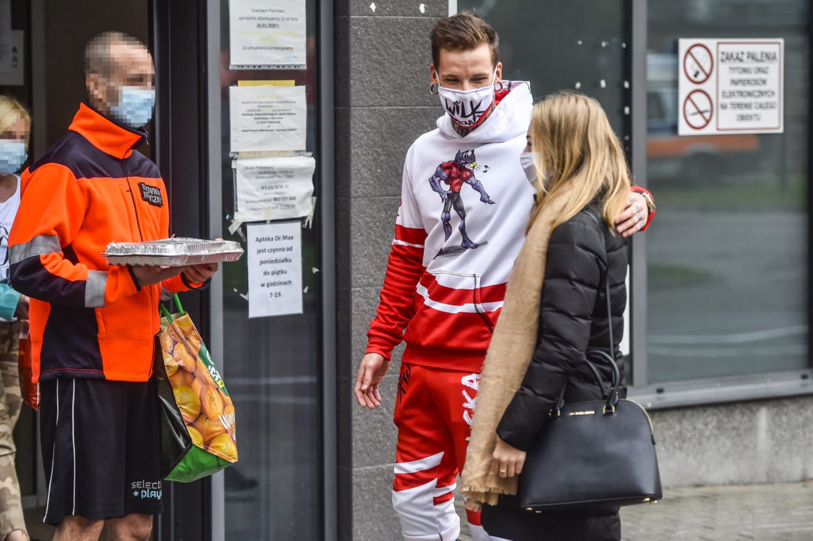Sylwester Wilk pomimo niepełnosprawności ma udane życie erotyczne