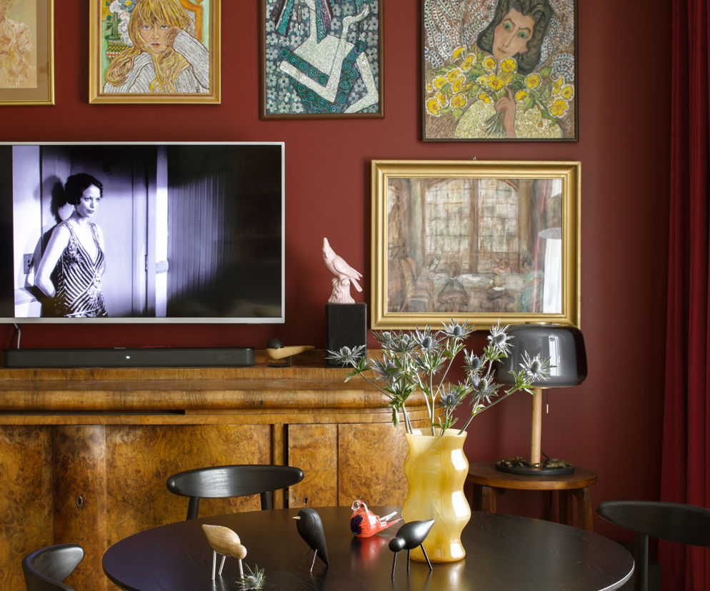 To wnętrze jest rajem dla miłośników designu. Pełno w nim skarbów sprzed lat