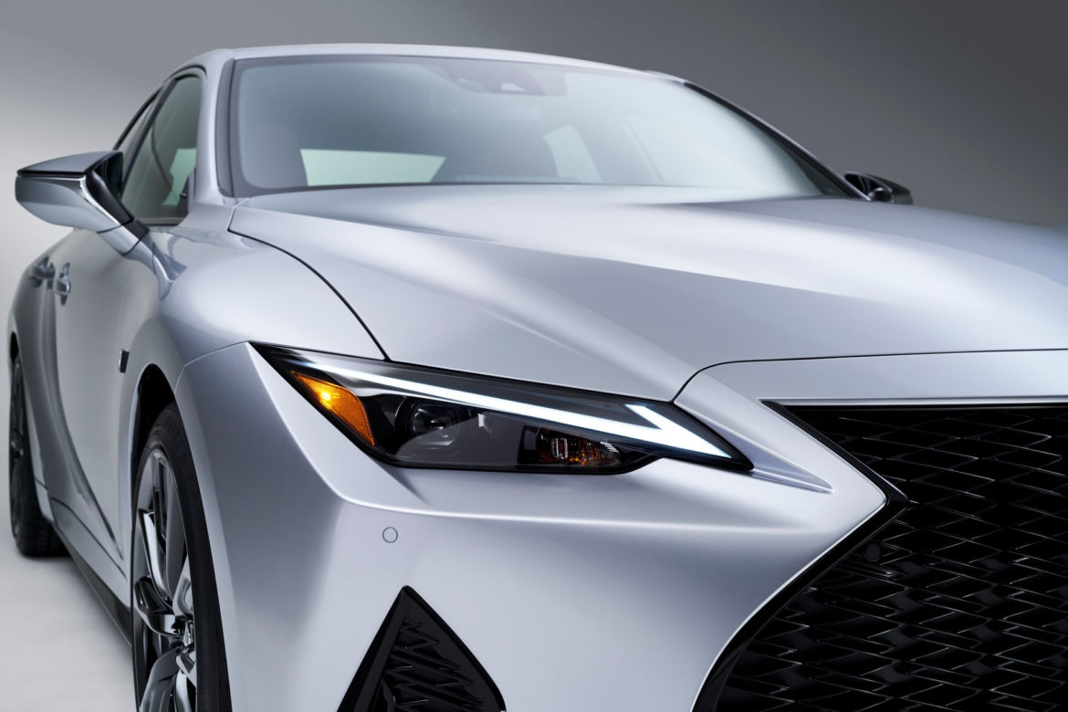 2021 Lexus IS