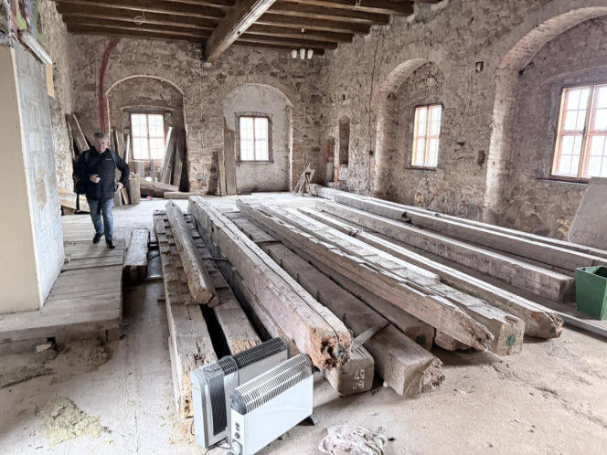 Dwór Czarne w Jeleniej Górze