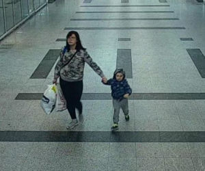 Sosnowiec: Kobieta zostawiła bez opieki w centrum miasta 4-letniego chłopca. Teraz jest poszukiwana przez policję
