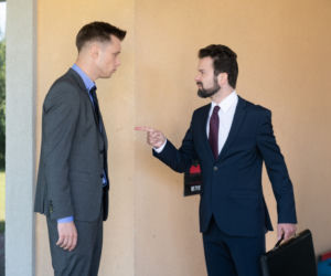 Na Wspólnej, odc. 2961. Darek (Michał Mikołajczak), prezes Jankowski (Paweł Hajnos)