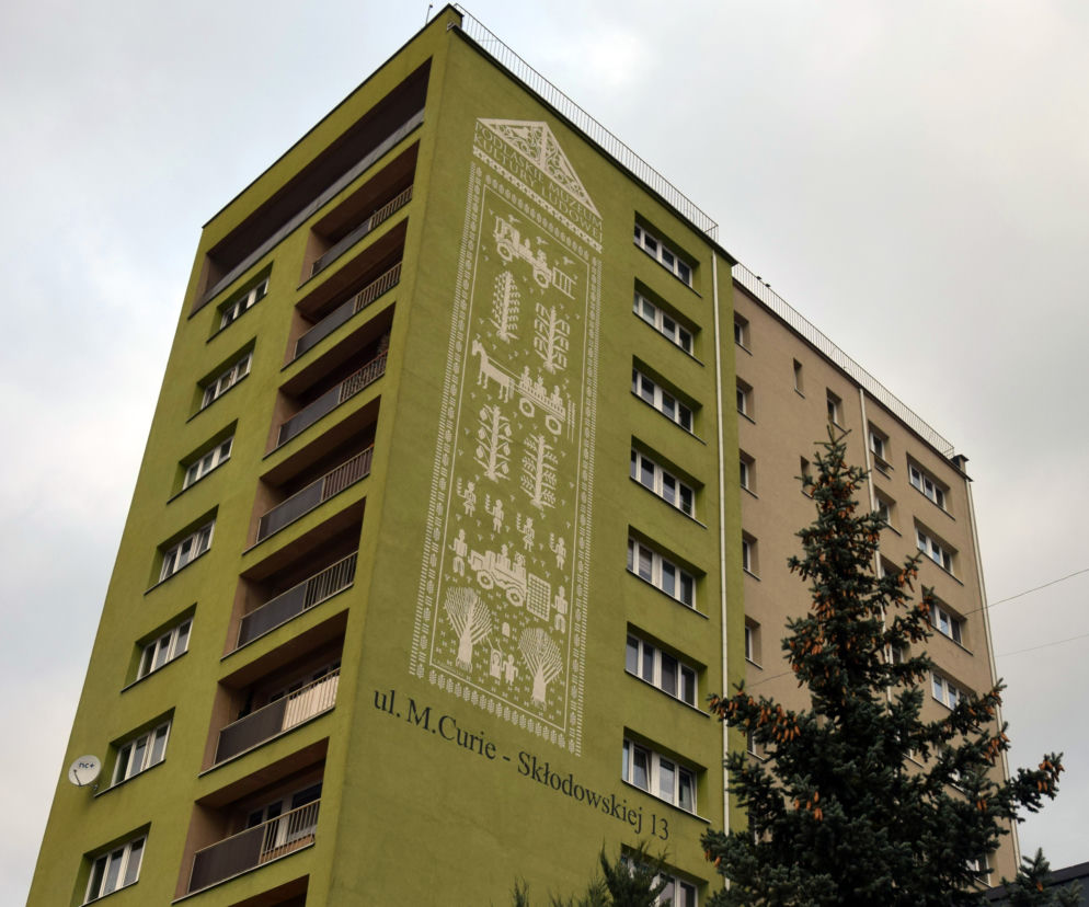 Nowy mural w Białymstoku. Promuje sztukę ludową podlaskich twórców