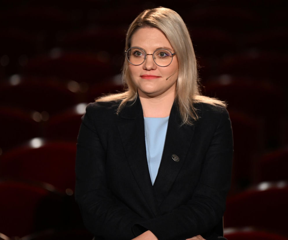 Aleksandra Owca, kandydatka na prezydenta Krakowa, w okularach i czarnej marynarce. O polityk przeczytasz na SE Polityka.