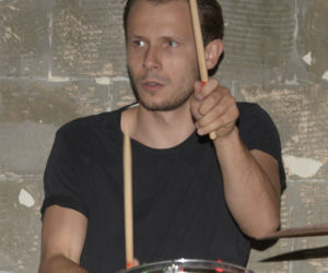 Koncert zespołu Lavina.  Mateusz Banasiuk