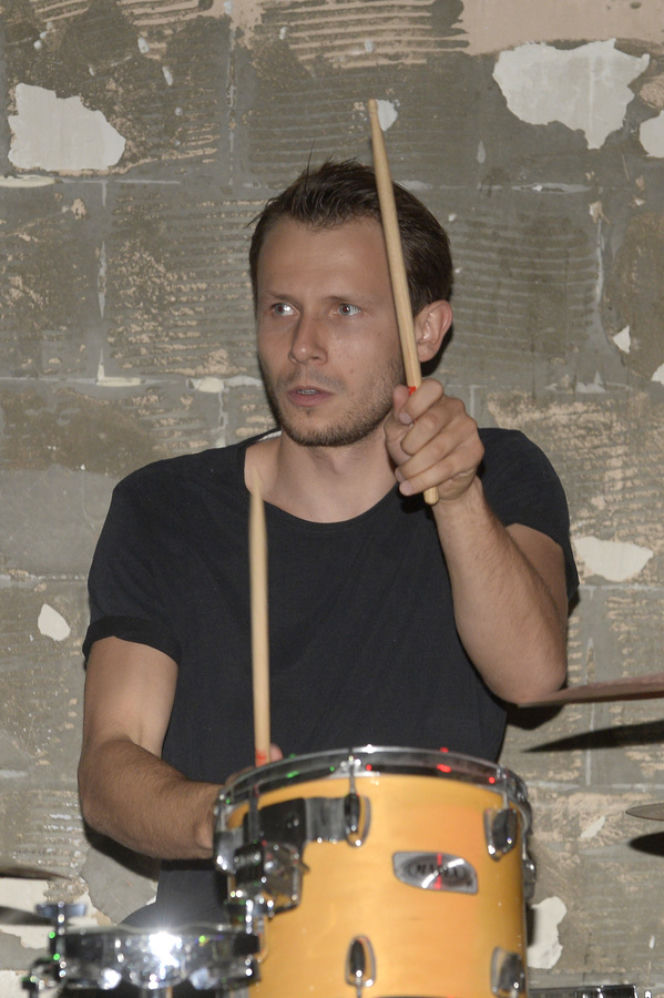 Koncert zespołu Lavina.  Mateusz Banasiuk