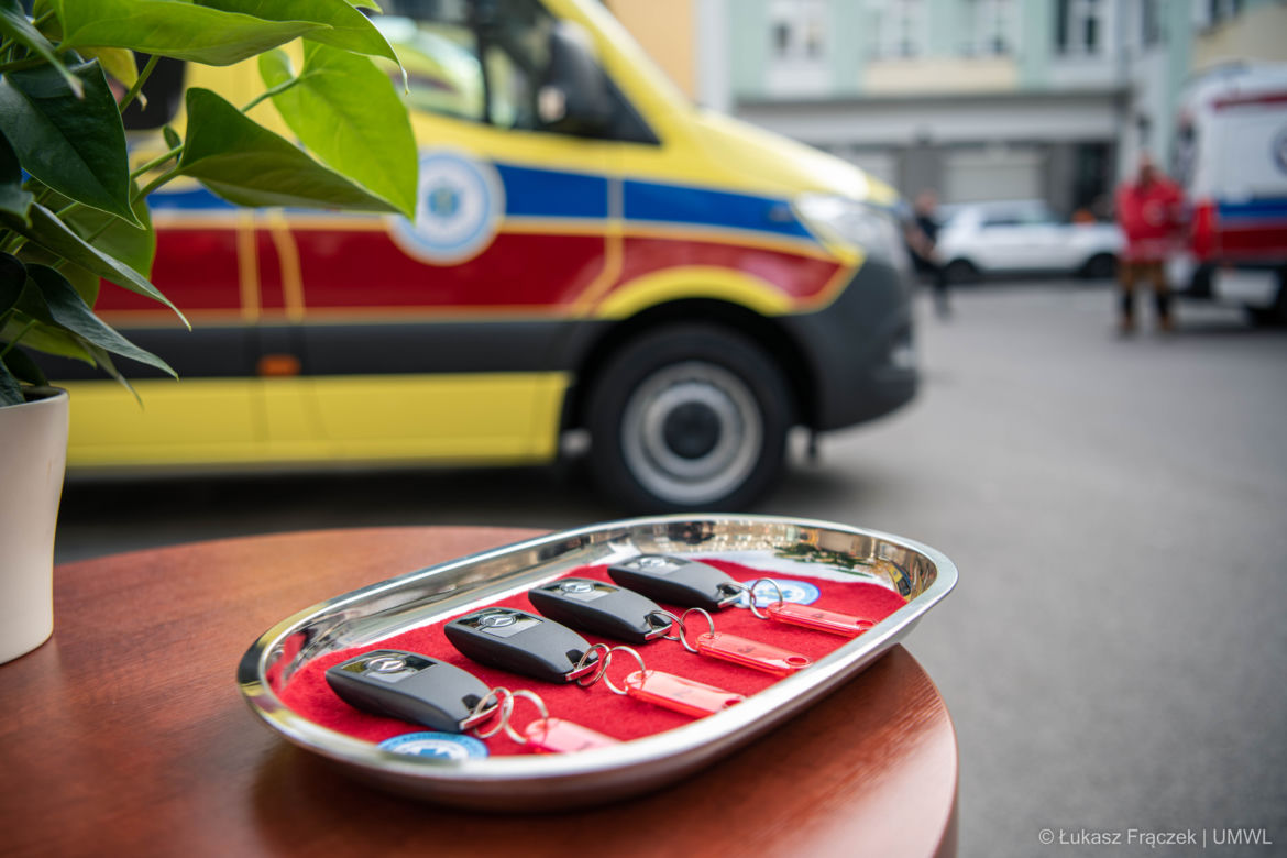 Nowe karetki dla pogotowia w Lublinie i Świdniku