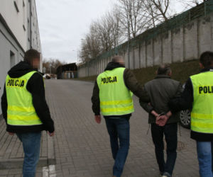 Lublin: Policyjny nalot na agencje towarzyskie. Wpadł znany restaurator! [WIDEO, ZDJĘCIA]