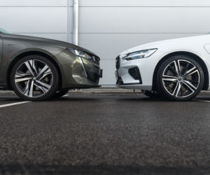 Volvo V60 T8 Twin Engine AWD R-Design AT8 vs. Peugeot 508 SW GT 2.0 BlueHDI 177 KM AT8
