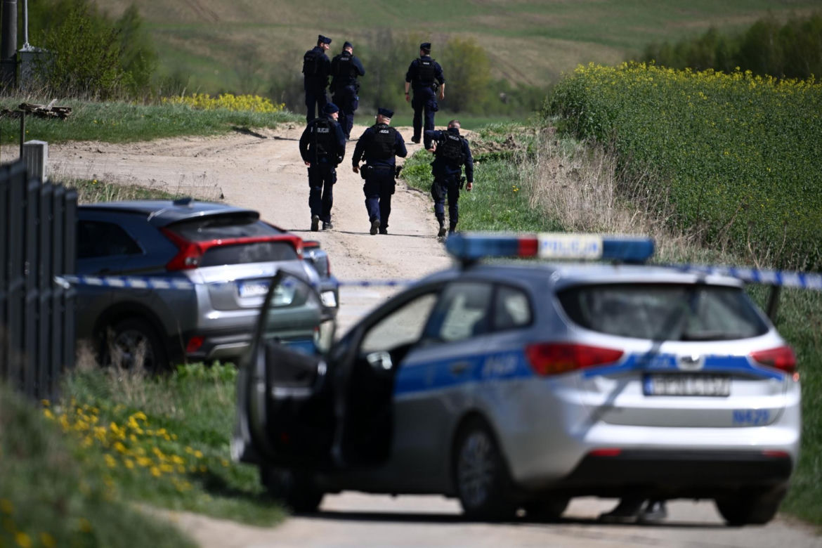 Zabójstwo w Jagatowie. Nie żyje 40-letnia kobieta. Policjanci szukają jej męża Rafała Zyska. Sąsiedzi w szoku: To byli spokojni ludzie