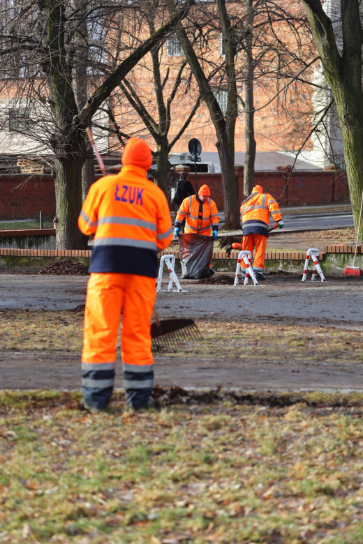 Trwają przygotowania do wiosny. Wielkie sprzątanie w łódzkich parkach