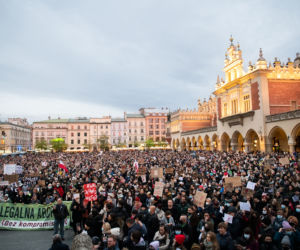 Kraków: Ani jednej więcej. Protest po śmierci ciężarnej Izabeli z Pszczyny