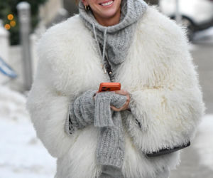 Klaudia Halejcio, mąż jej otworzył auto za całusa