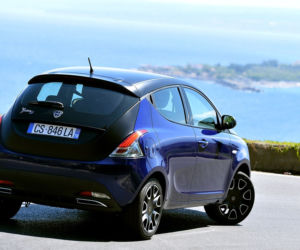 Lancia Ypsilon MOMODESIGN