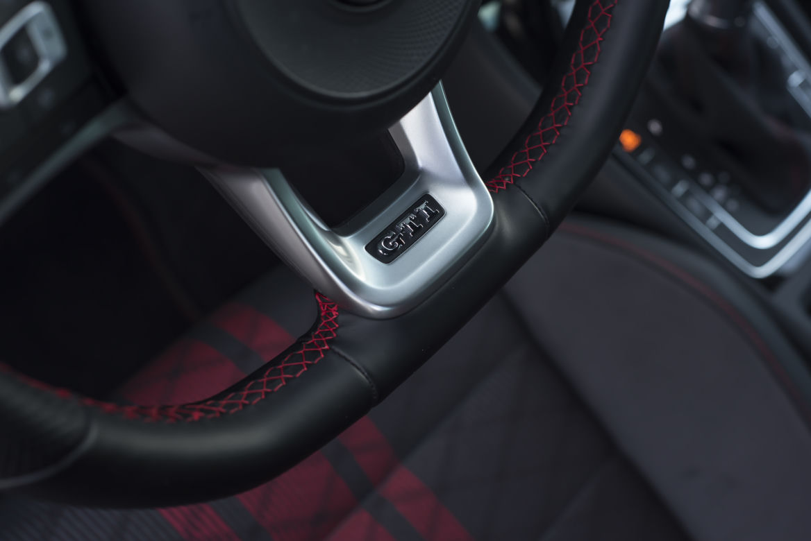 Volkswagen Golf GTI TCR 5D 2.0 TSI 290 KM DSG7