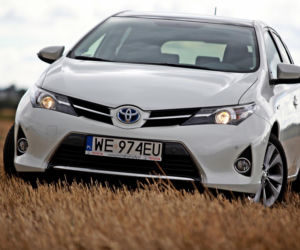 Toyota Auris Hybrid