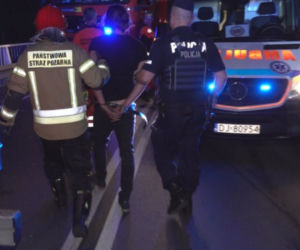 Pijany kierowca rozbił BMW