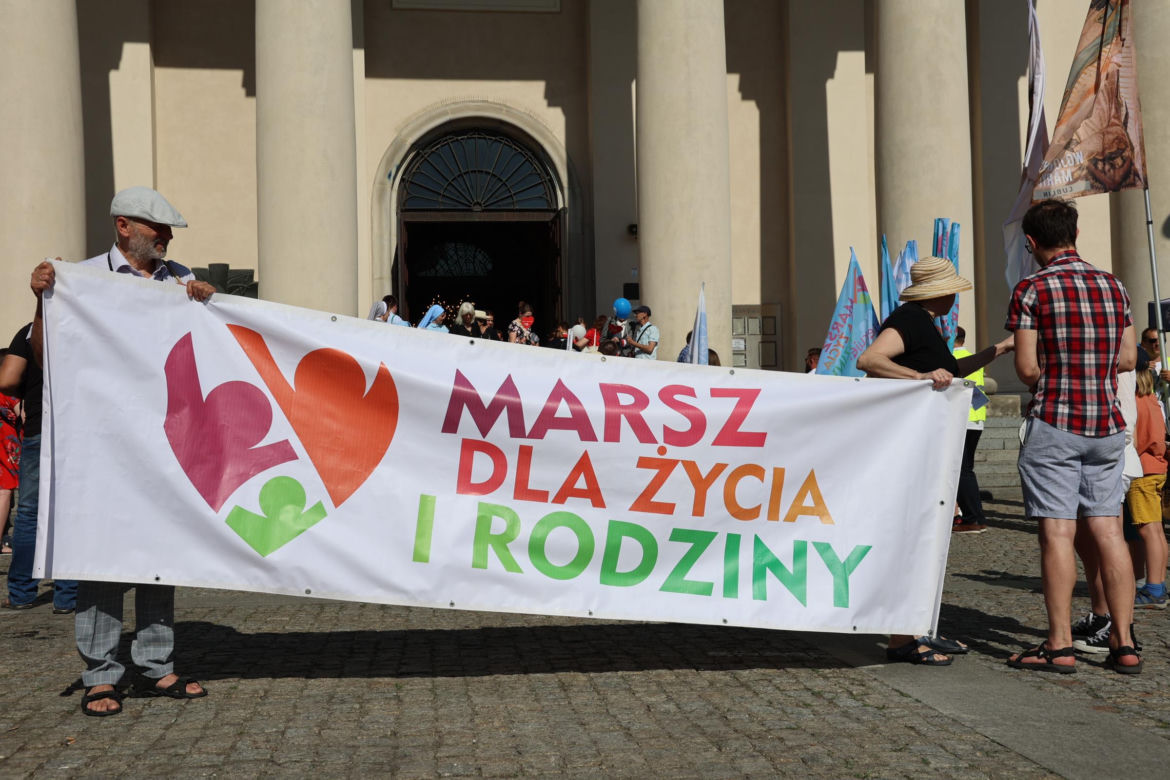 Marsz dla Życia i Rodziny 2024 w Dzień Matki przeszedł przez centrum Lublina