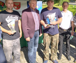 Obłowili się w ryby z Jezioraka, a nawet nagrody